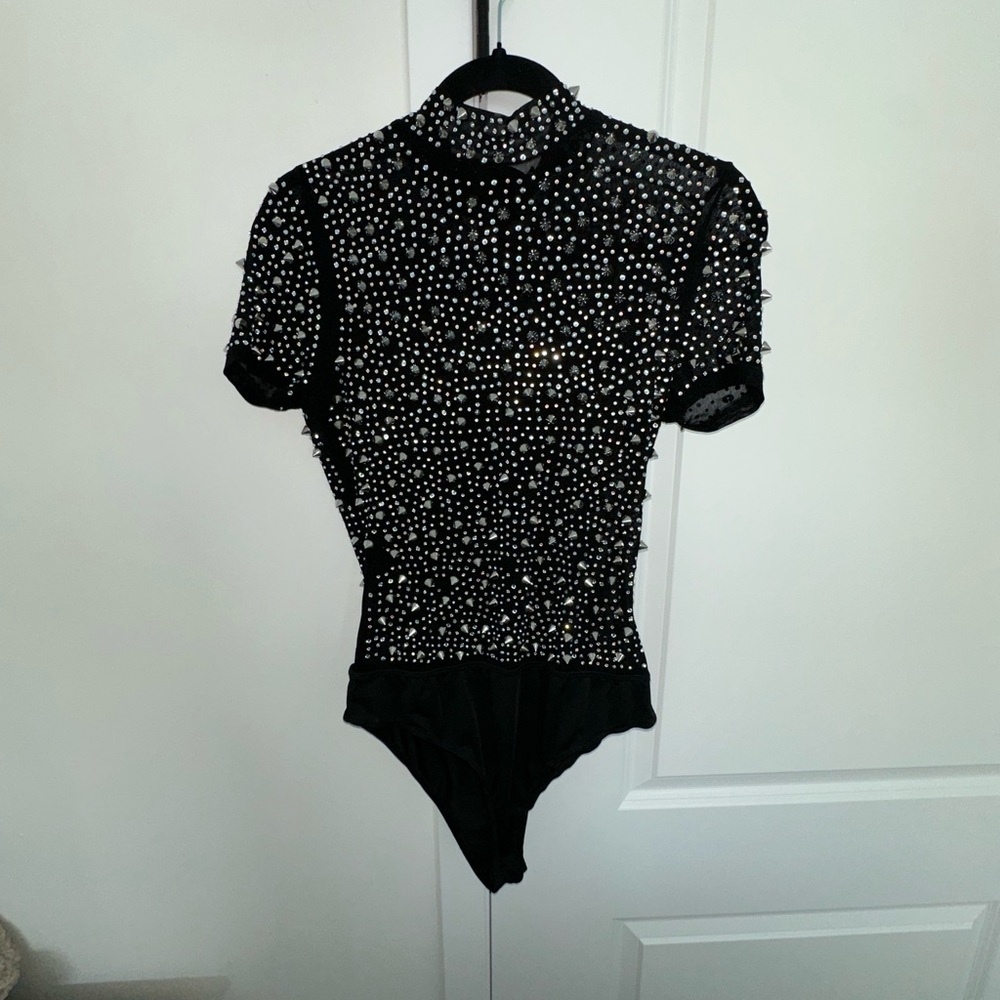 🖤✨ Akira Rhinestone Studded Bodysuit – Size L – NWOT - Picture 3 of 6